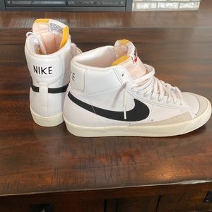 NIKE MEN’S BLAZER HIGH TOP SNEAKERS